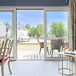 Summer Breeze House, By Cohost *