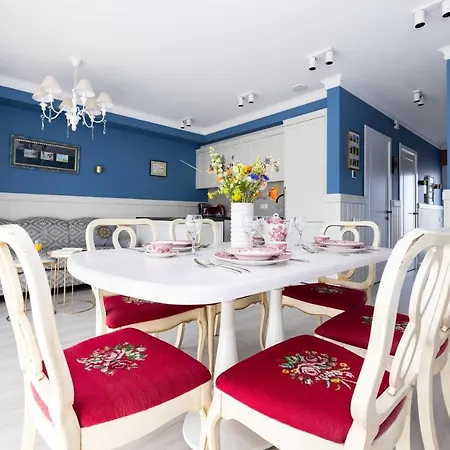 Summer Breeze House, By Cohost Appartement *