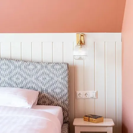 Summer Breeze House, By Cohost Appartement *