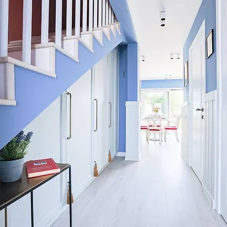 Summer Breeze House, By Cohost Apartment Palanga