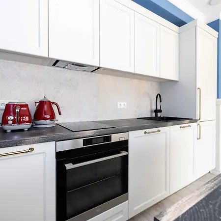 Summer Breeze House, By Cohost