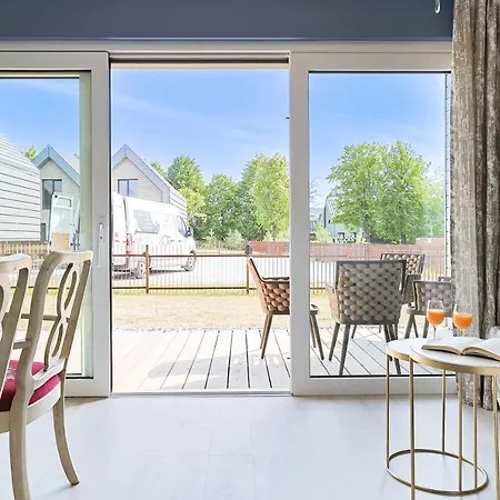 Summer Breeze House, By Cohost *
