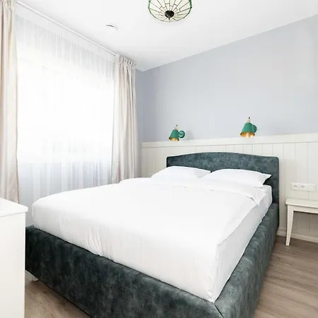 Апартаменты Summer Breeze House, By Cohost *