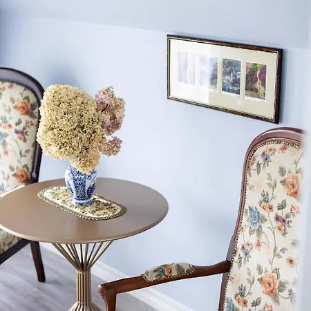 Summer Breeze House, By Cohost *