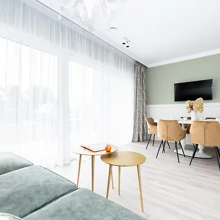 Apartment Summer Breeze House, By Cohost Palanga