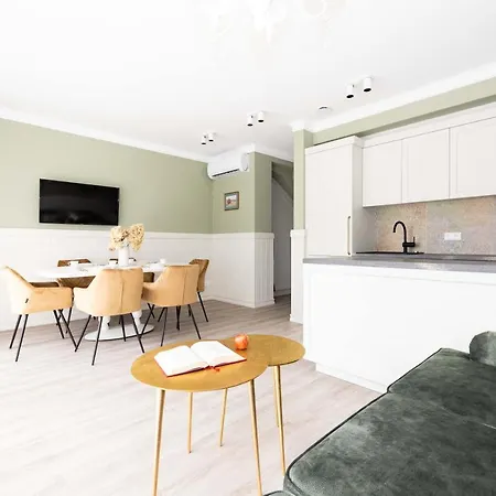 Summer Breeze House, By Cohost Appartement *