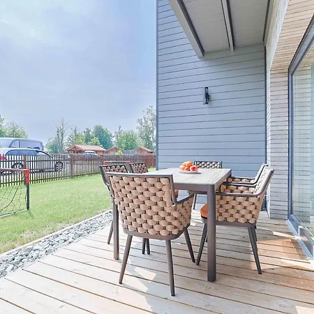 Summer Breeze House, By Cohost *