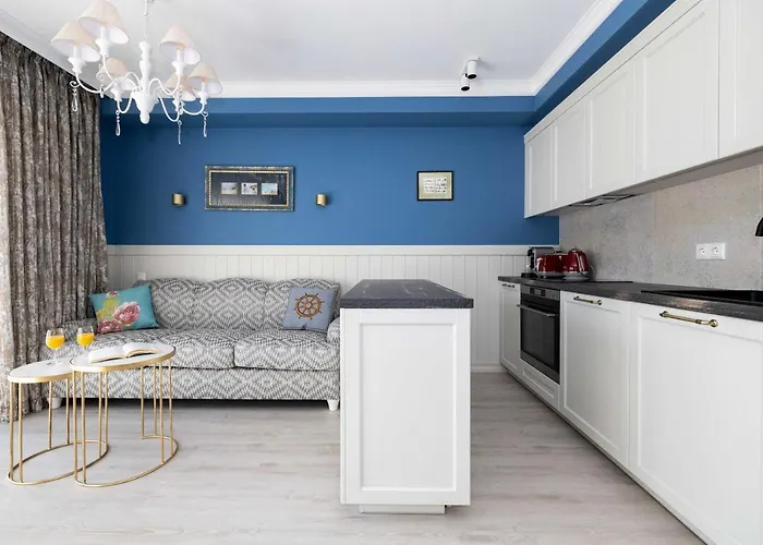 Summer Breeze House, By Cohost