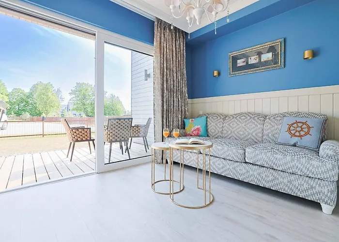 Summer Breeze House, By Cohost *