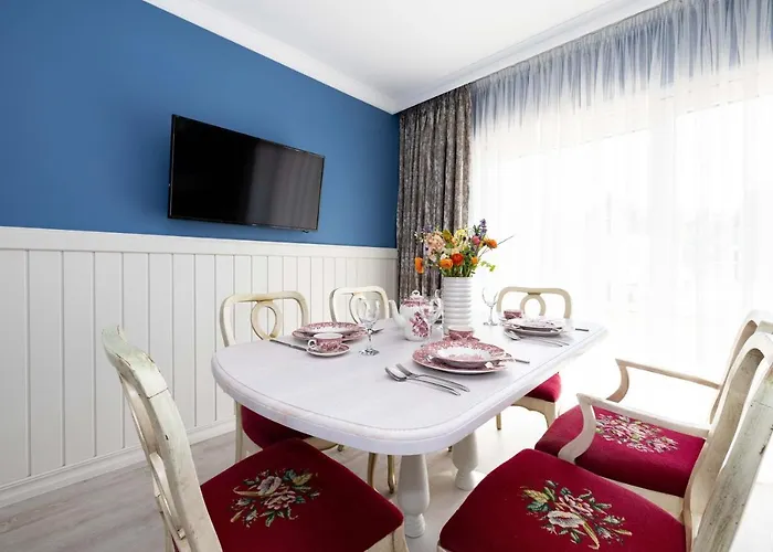 Summer Breeze House, By Cohost * Παλάγκα