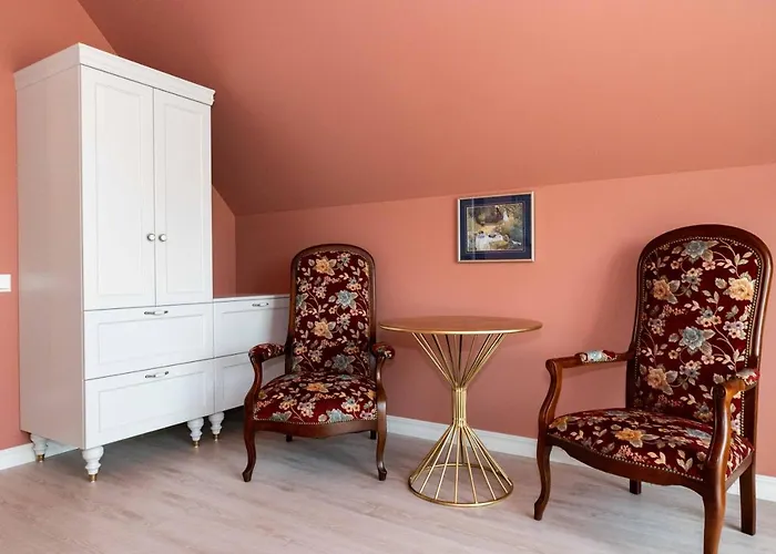 Summer Breeze House, By Cohost