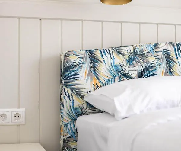 Summer Breeze House, By Cohost Παλάγκα