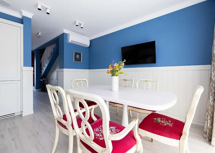 Summer Breeze House, By Cohost דירה