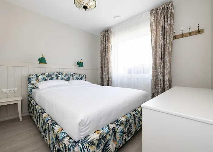 Summer Breeze House, By Cohost פלאנגה