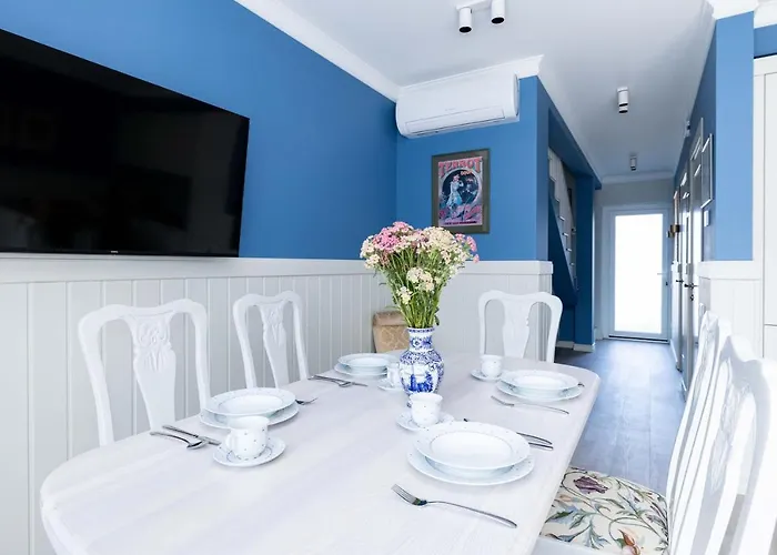 דירה Summer Breeze House, By Cohost