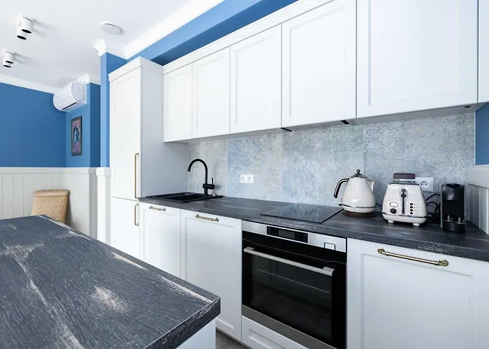 Summer Breeze House, By Cohost * פלאנגה