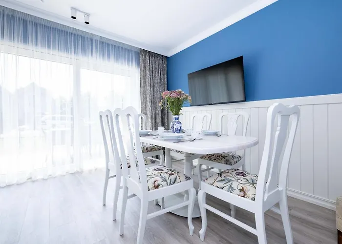 Summer Breeze House, By Cohost Διαμέρισμα