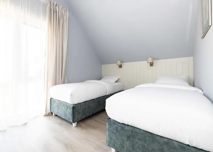 Summer Breeze House, By Cohost