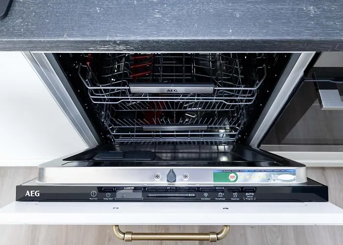 Summer Breeze House, By Cohost * 帕兰加