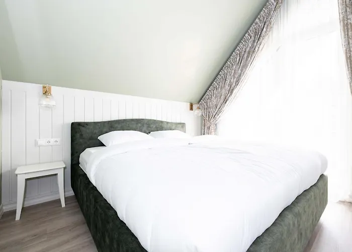 Summer Breeze House, By Cohost