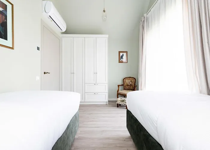 Summer Breeze House, By Cohost